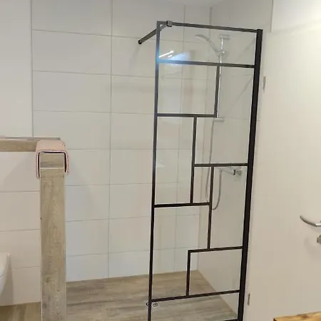 Nikis An Den Doerenther Klippen Apartmán *