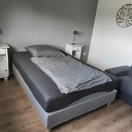 Nikis An Den Doerenther Klippen Apartman *
