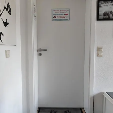 Nikis An Den Doerenther Klippen