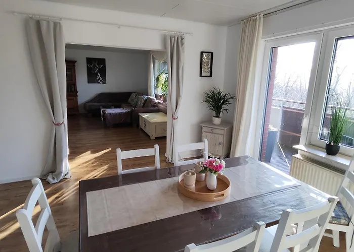 Nikis An Den Doerenther Klippen