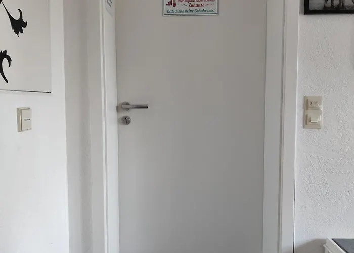 Nikis An Den Doerenther Klippen